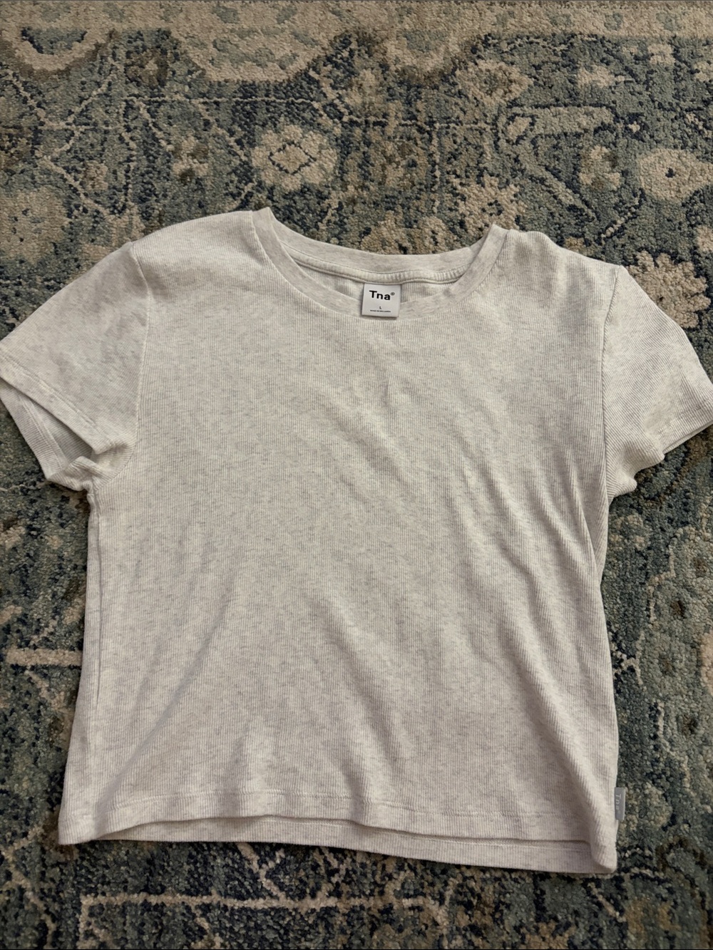 TNA women’s ribbed baby tee size L